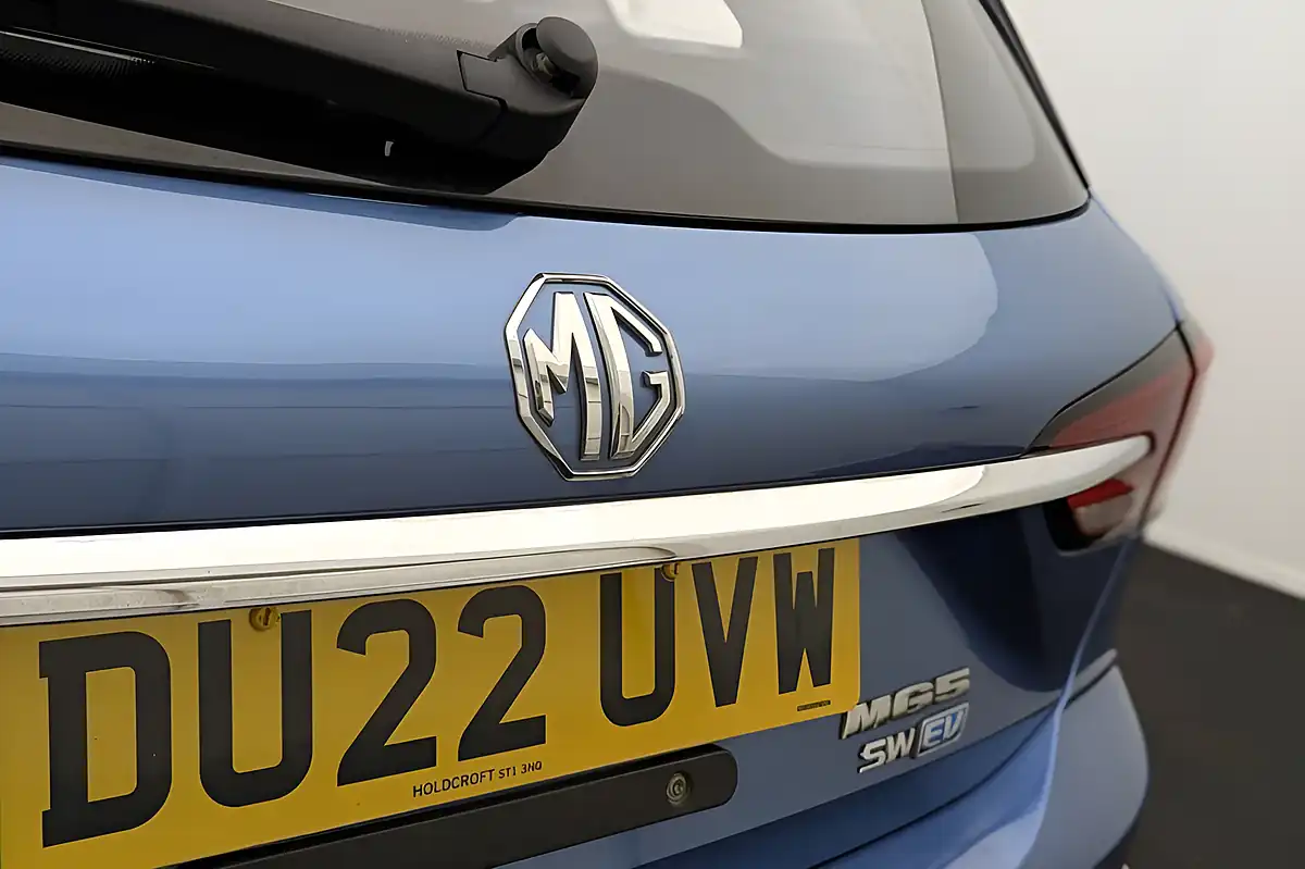 Used 2022 MG MG5 Exclusive Long Range Blue - Interior and Exterior details 18