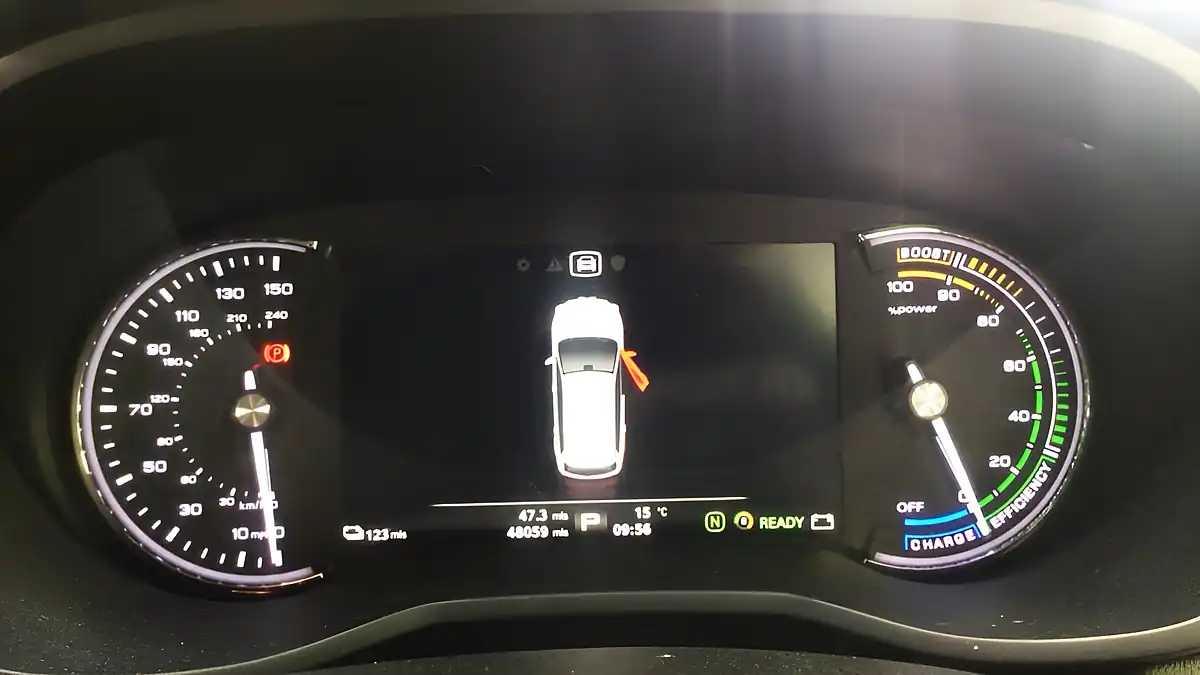 Used 2022 MG MG5 Exclusive Silver - Interior and Exterior details 10