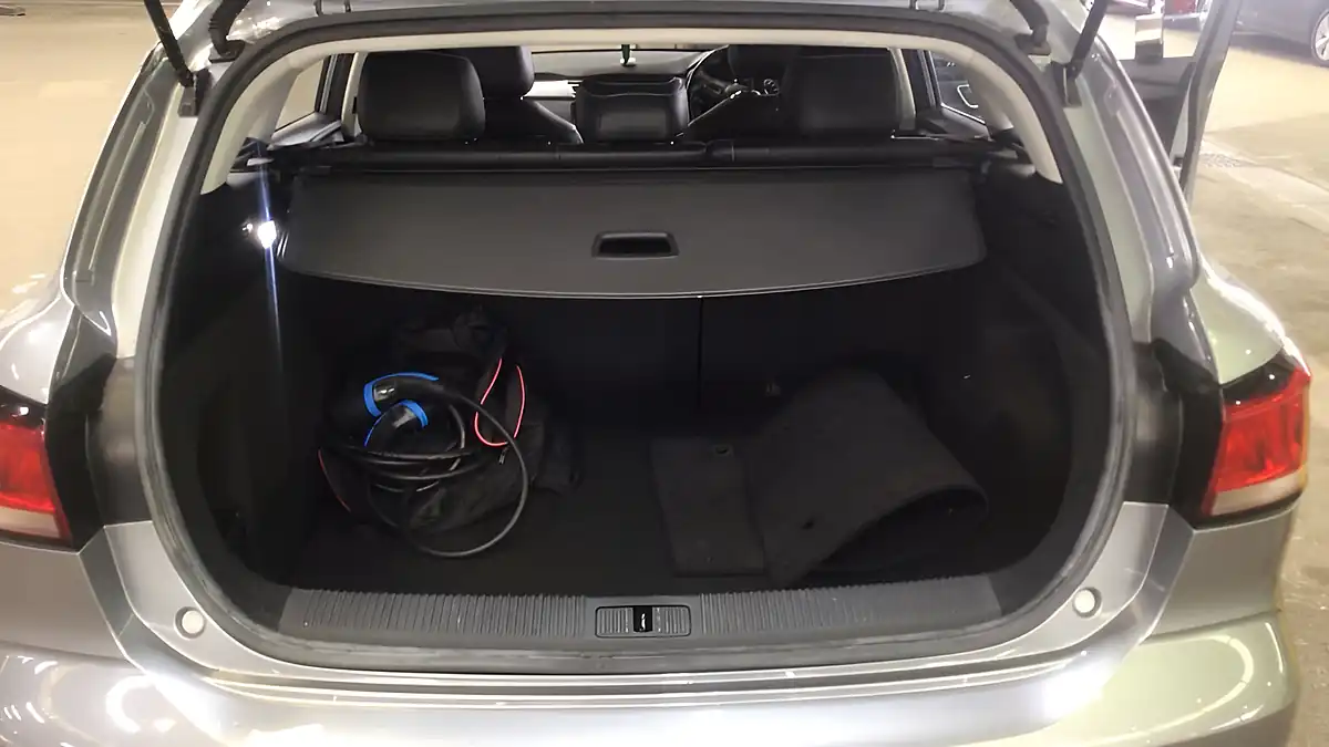 Used 2022 MG MG5 Exclusive Silver - Interior and Exterior details 12