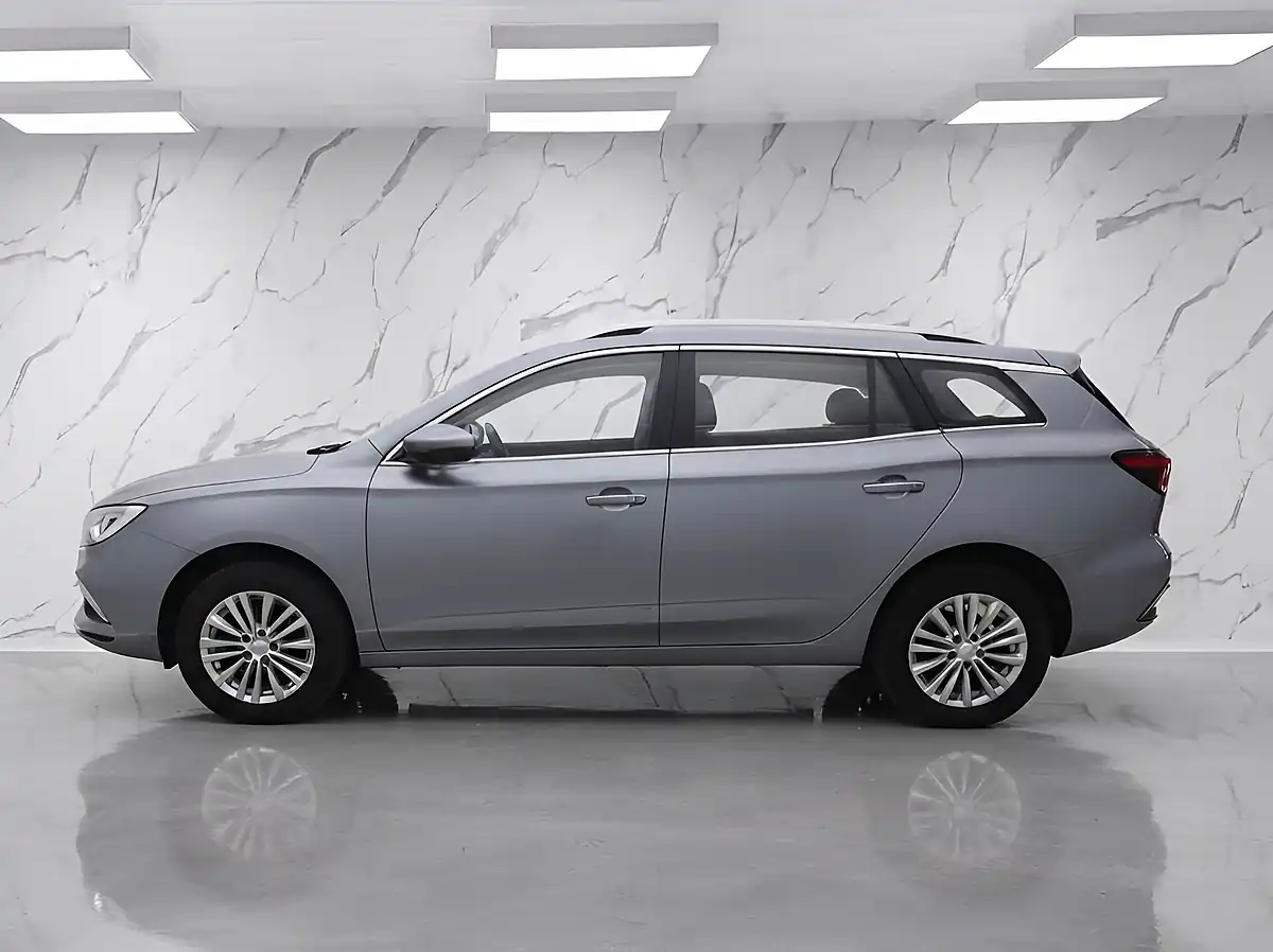 Used 2022 MG MG5 Exclusive Silver - Interior and Exterior details 8