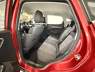 Used 2022 MG Zs Excite Red - Interior and Exterior details 16