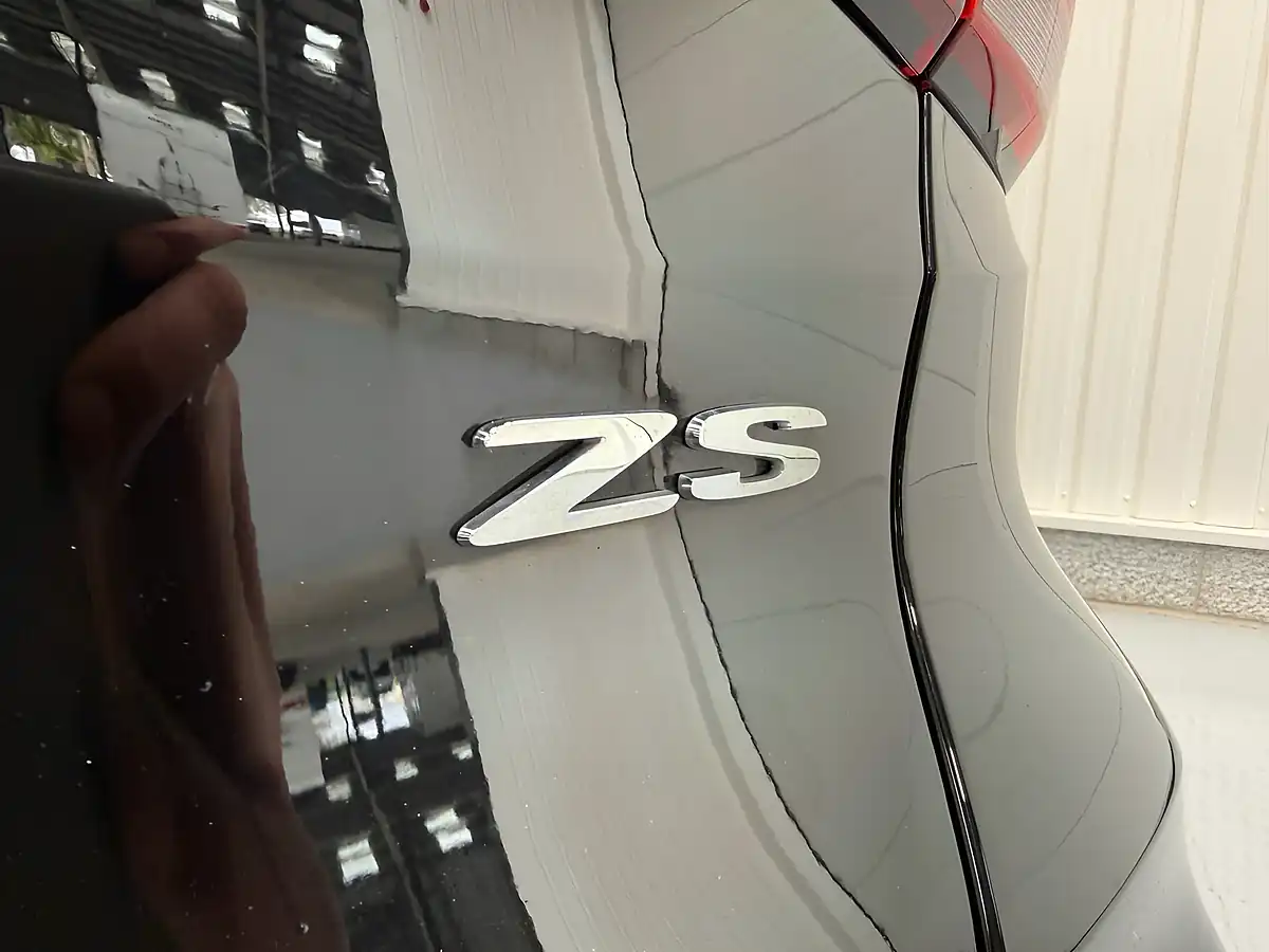 Used 2022 MG Zs Exclusive Black Pearl - Interior and Exterior details 13