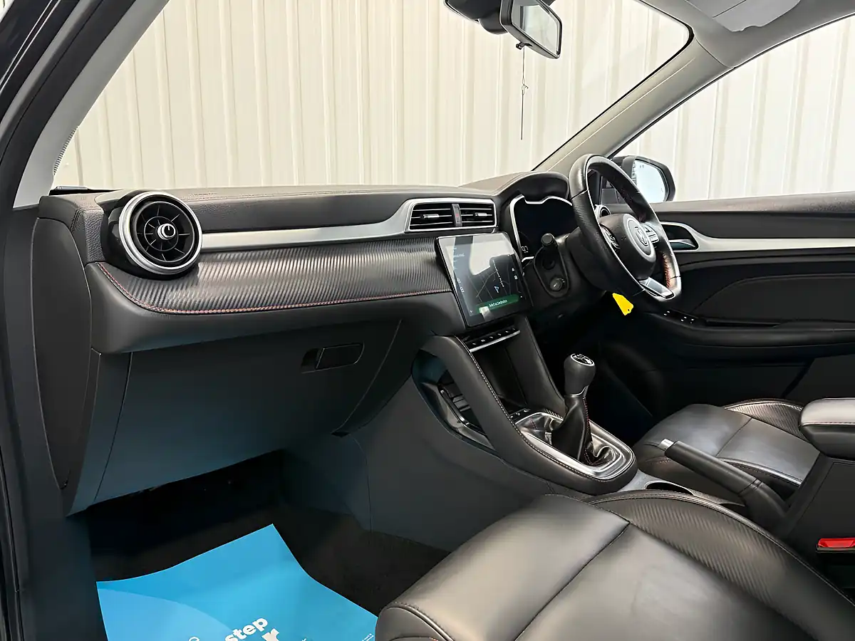 Used 2022 MG Zs Exclusive Black Pearl - Interior and Exterior details 17