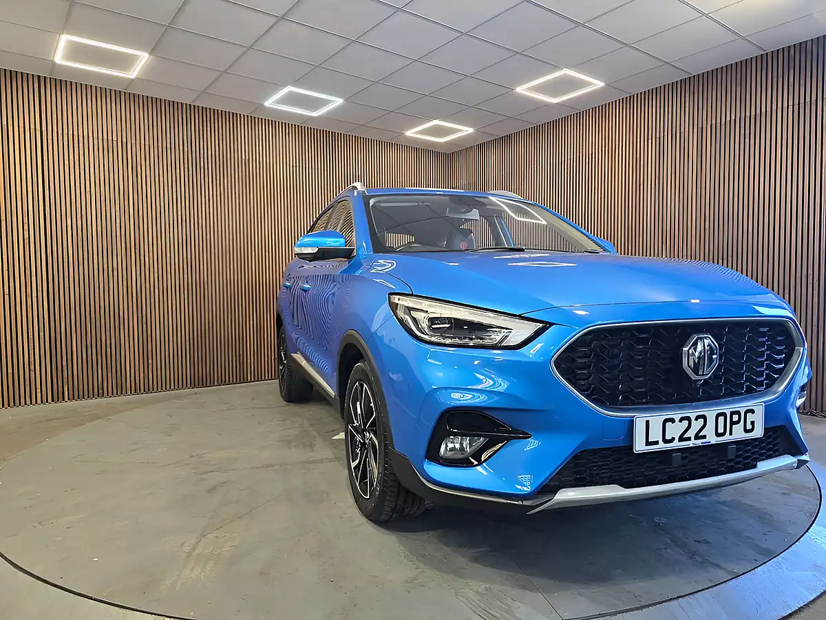 Used 2022 MG Zs Exclusive Blue - Front View