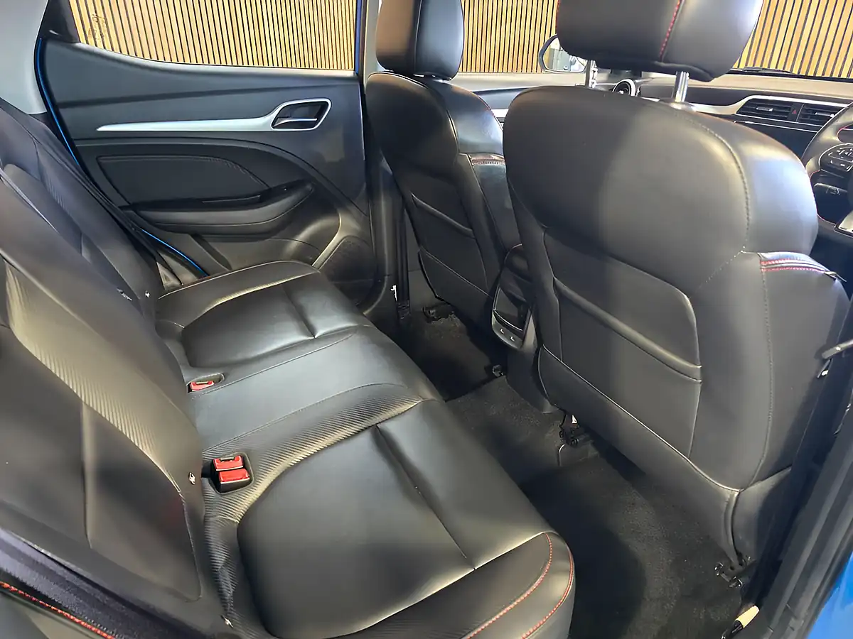 Used 2022 MG Zs Exclusive Blue - Interior and Exterior details 14