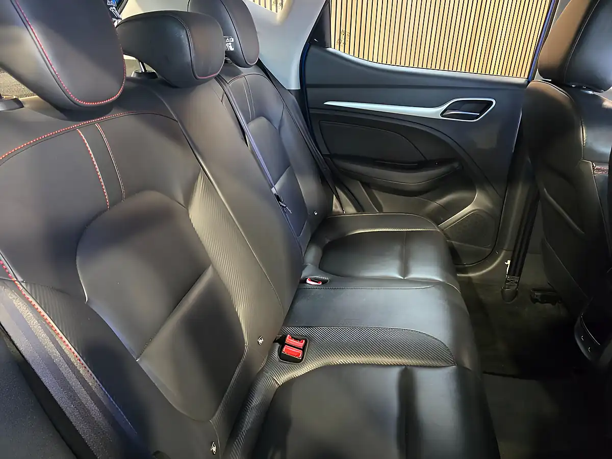 Used 2022 MG Zs Exclusive Blue - Interior and Exterior details 15