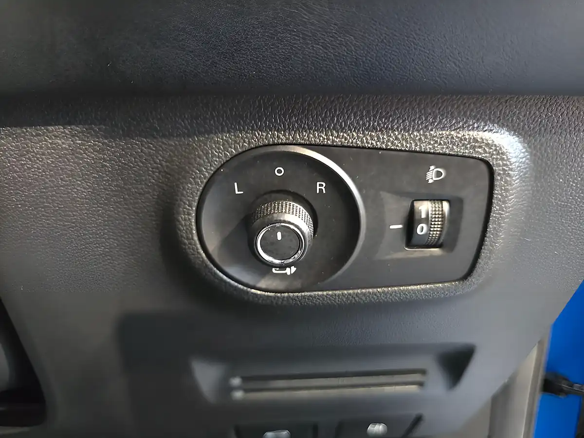 Used 2022 MG Zs Exclusive Blue - Interior and Exterior details 19