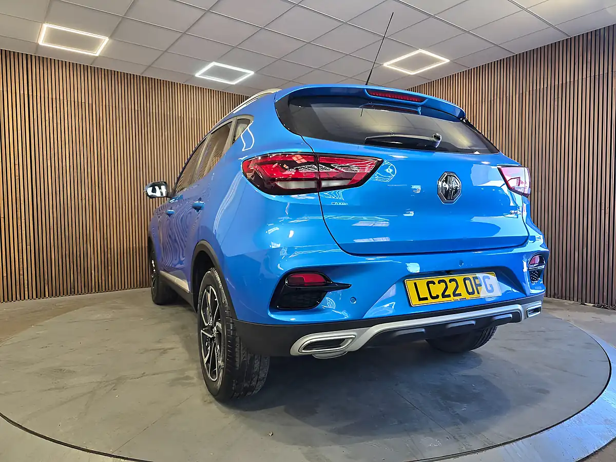 Used 2022 MG Zs Exclusive Blue - Interior and Exterior details 4