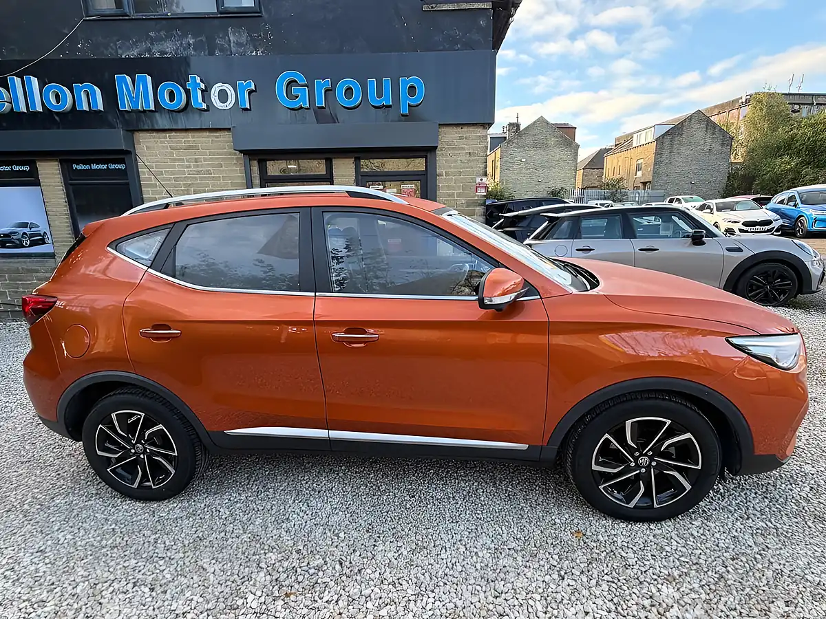 Used 2022 MG ZS Exclusive Orange - Interior and Exterior details 20