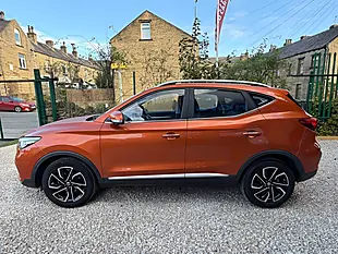 Used 2022 MG ZS Exclusive Orange - Interior and Exterior details 4