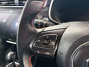 Used 2022 MG Zs Exclusive Red - Interior and Exterior details 17