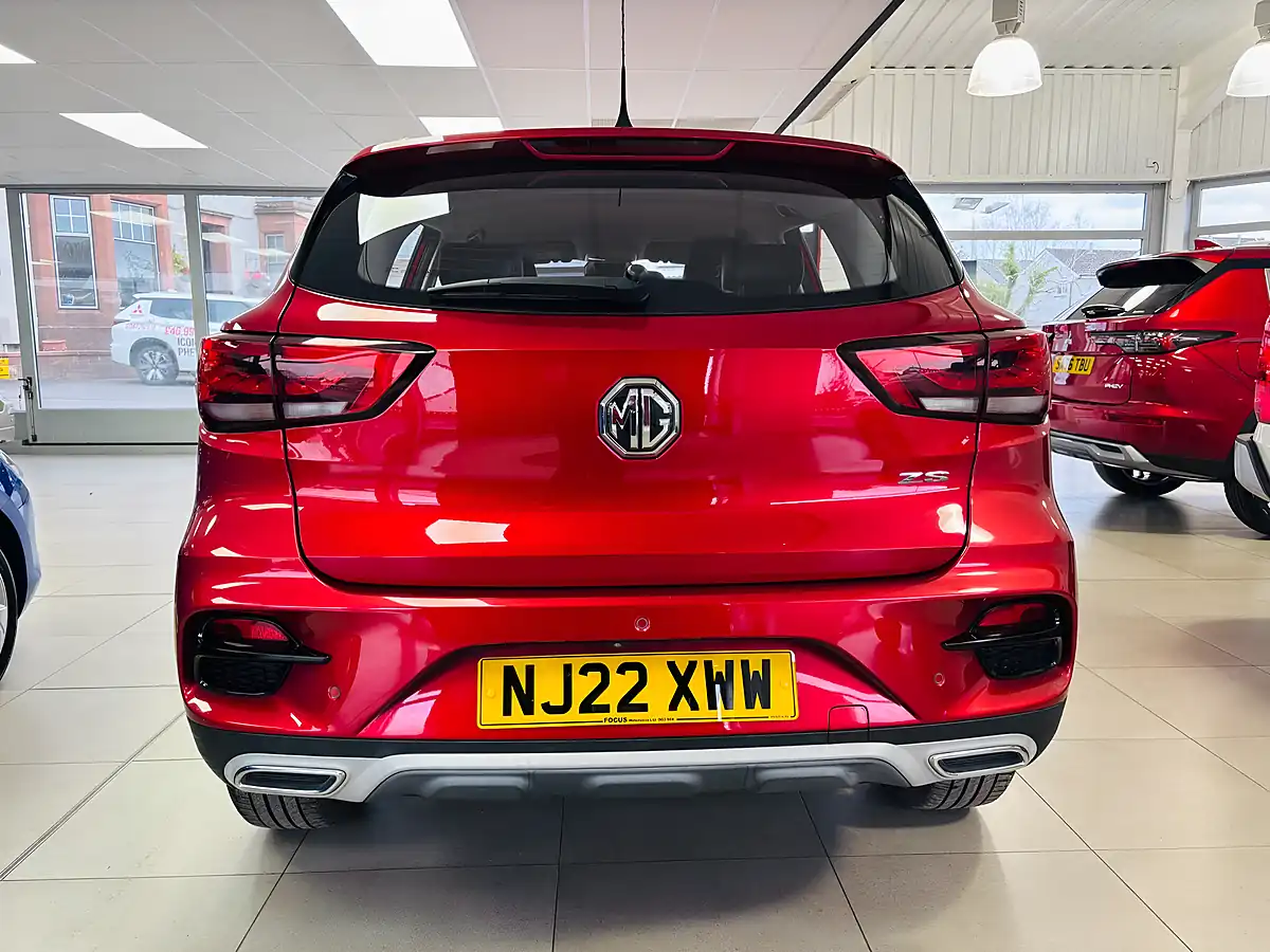 Used 2022 MG Zs Exclusive Red - Interior and Exterior details 4