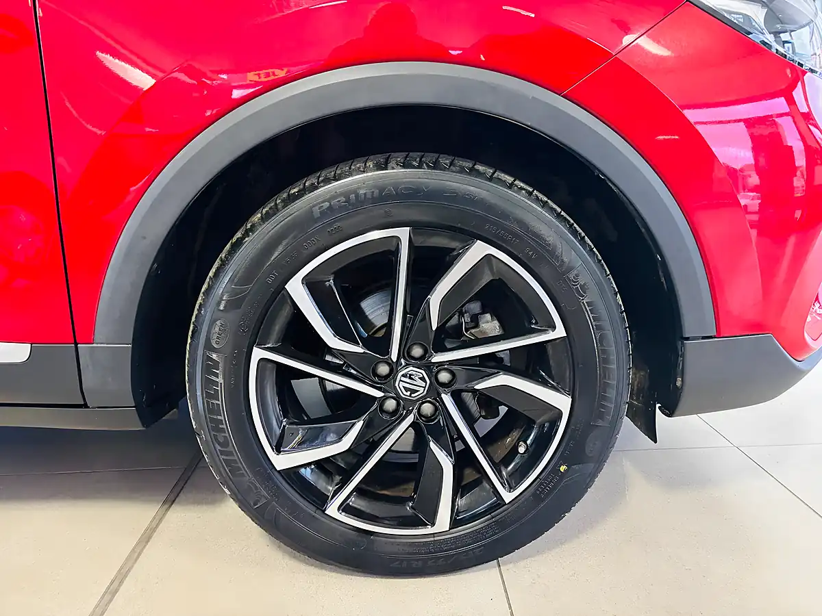 Used 2022 MG Zs Exclusive Red - Interior and Exterior details 6