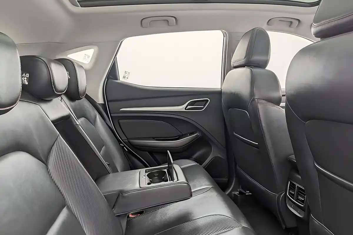 Used 2022 MG Zs Trophy Connect Long Range White - Interior and Exterior details 14
