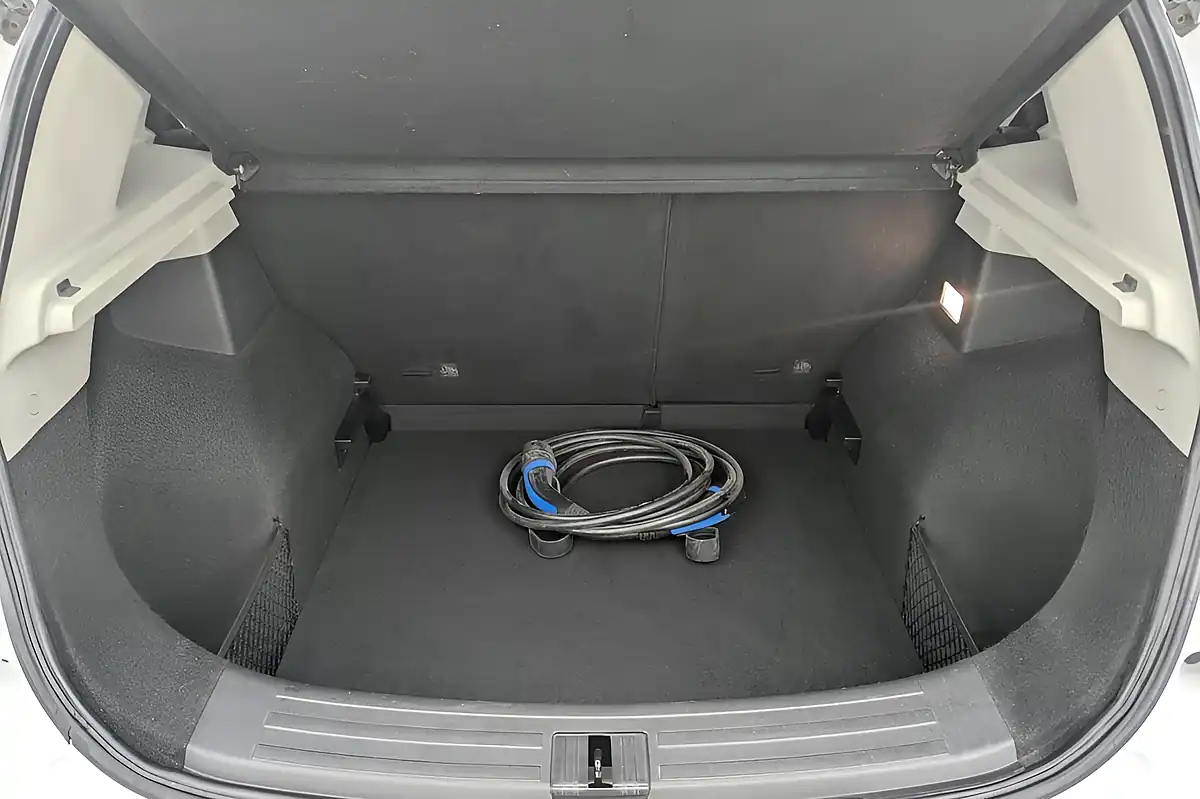 Used 2022 MG Zs Trophy Connect Long Range White - Interior and Exterior details 17