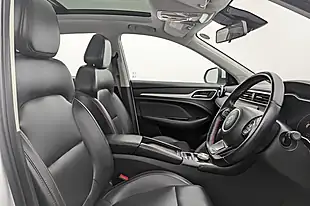 Used 2022 MG Zs Trophy Connect Long Range White - Interior and Exterior details 2