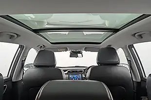 Used 2022 MG Zs Trophy Connect Long Range White - Interior and Exterior details 9