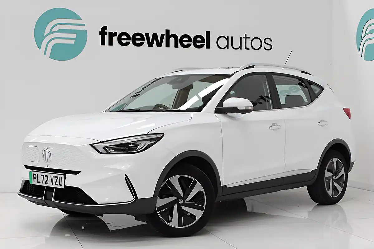 Used 2022 MG Zs Trophy Long Range White - Front View