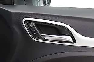Used 2022 MG Zs Trophy Long Range White - Interior and Exterior details 10