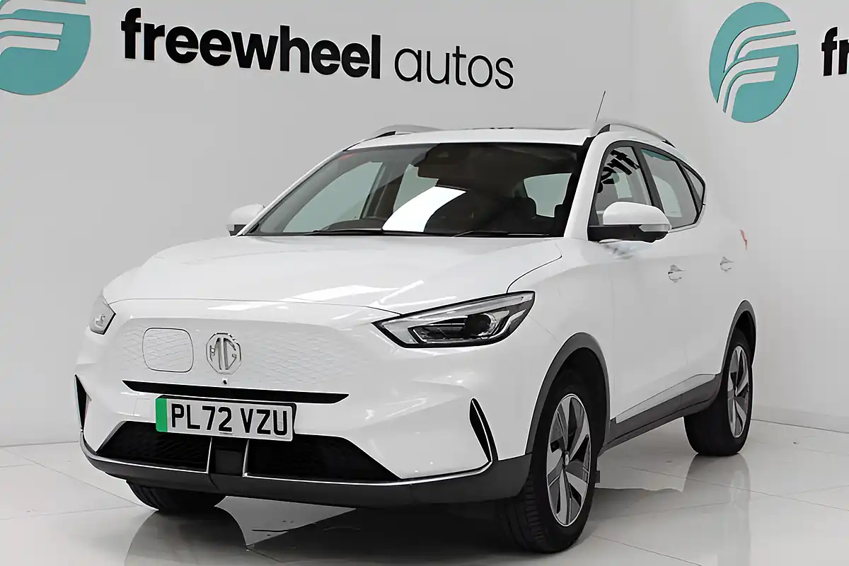 Used 2022 MG Zs Trophy Long Range White - Interior and Exterior details 18
