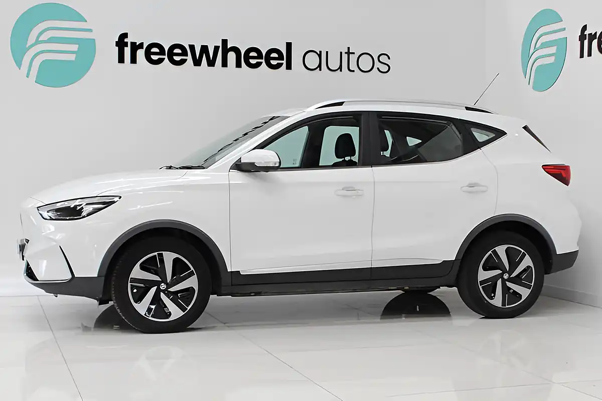Used 2022 MG Zs Trophy Long Range White - Interior and Exterior details 5