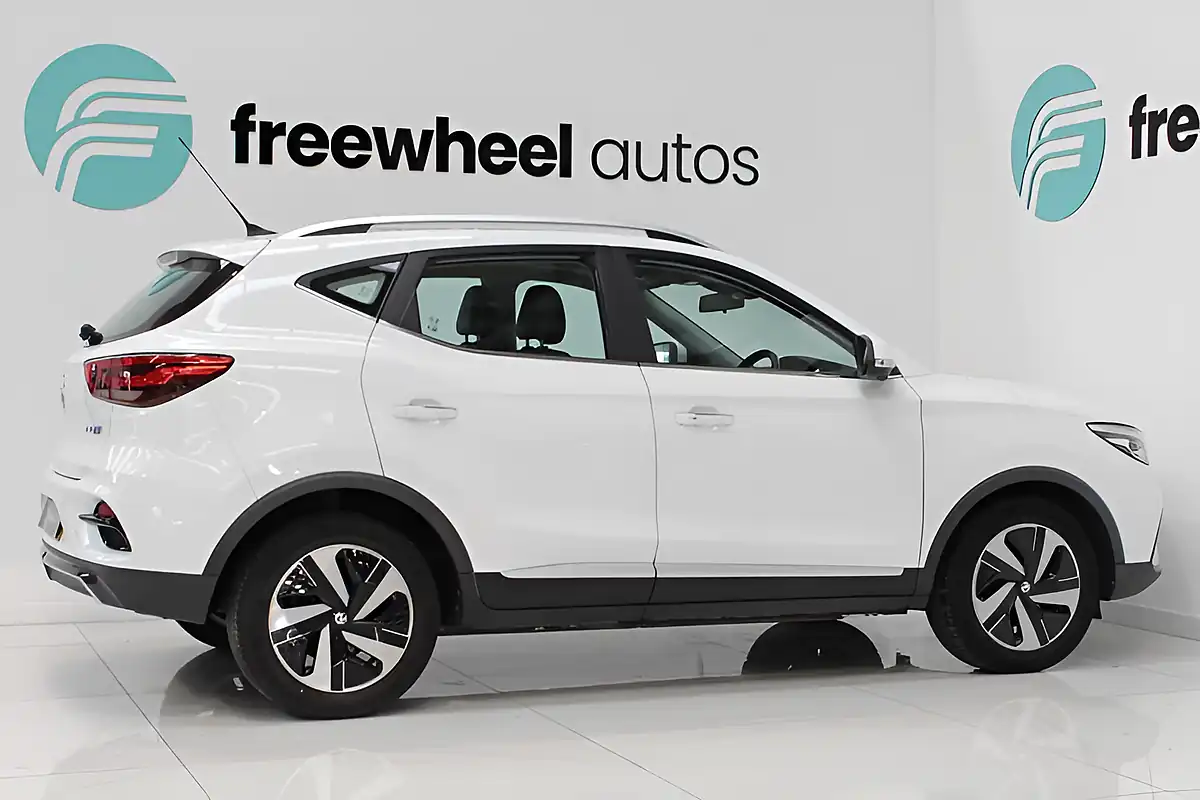 Used 2022 MG Zs Trophy Long Range White - Interior and Exterior details 7