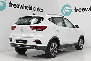 Used 2022 MG Zs Trophy Long Range White - Interior and Exterior details 8