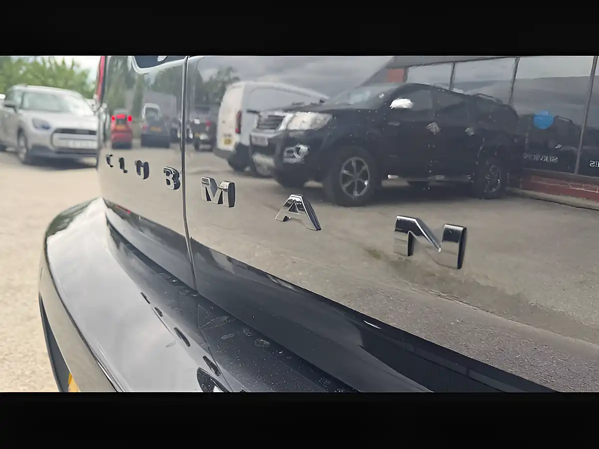 Used 2022 MINI Clubman Cooper Shadow Edition Black - Interior and Exterior details 19