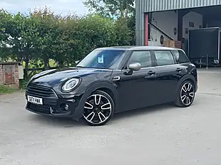 Used 2022 MINI Clubman Cooper Shadow Edition Black - Interior and Exterior details 8