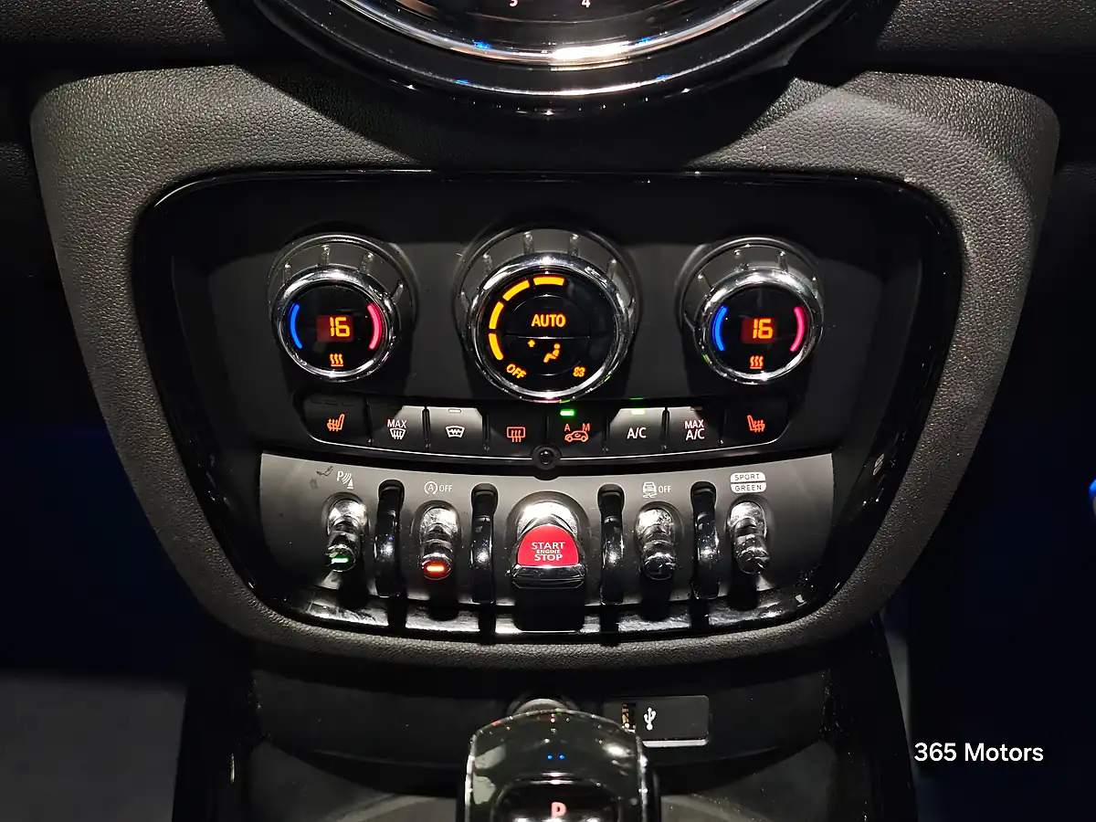 Used 2022 MINI Clubman Sport British Racing Green Iv - Interior and Exterior details 15