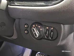 Used 2022 MINI Clubman Sport British Racing Green Iv - Interior and Exterior details 17
