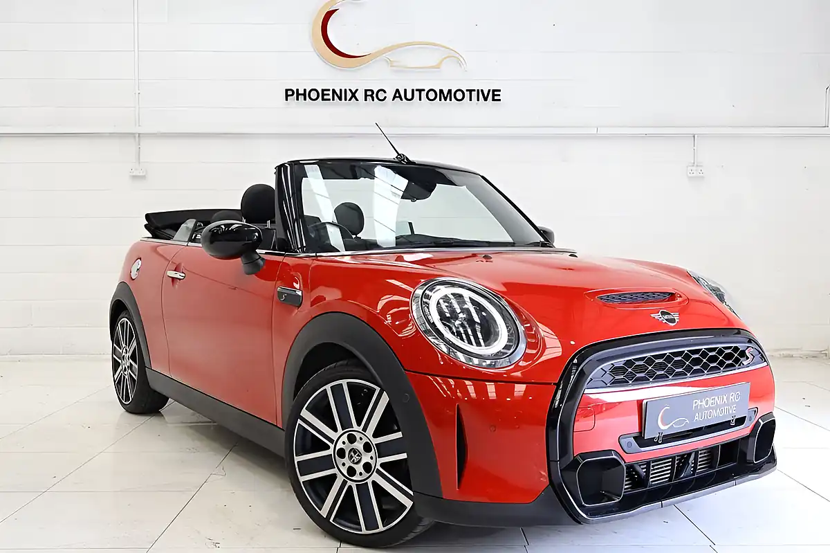 Used 2022 MINI Convertible Exclusive Red - Front View