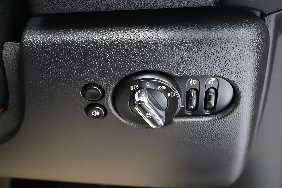 Used 2022 MINI Convertible Exclusive Red - Interior and Exterior details 12