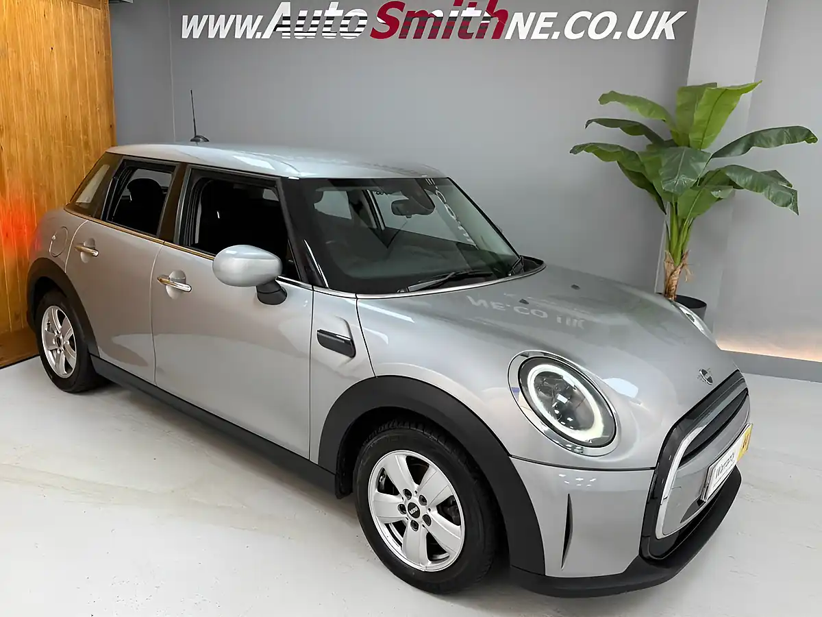 Used 2022 MINI Cooper Classic Silver - Interior and Exterior details 11
