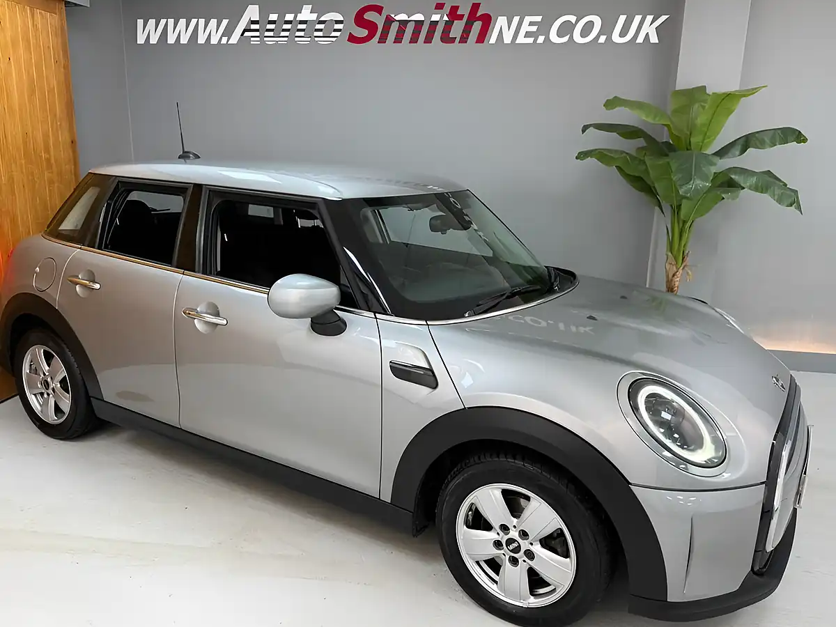 Used 2022 MINI Cooper Classic Silver - Interior and Exterior details 12
