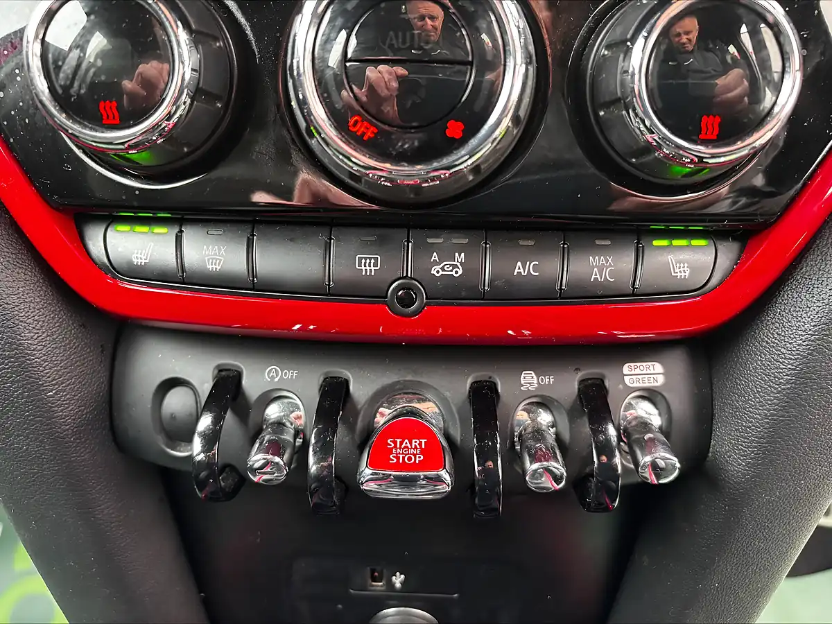 Used 2022 MINI Countryman Cooper Sport Red - Interior and Exterior details 20