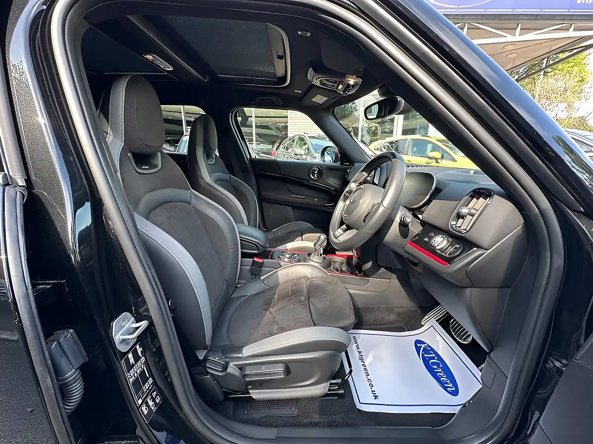 Used 2022 MINI Countryman John Cooper Works Black - Interior and Exterior details 7