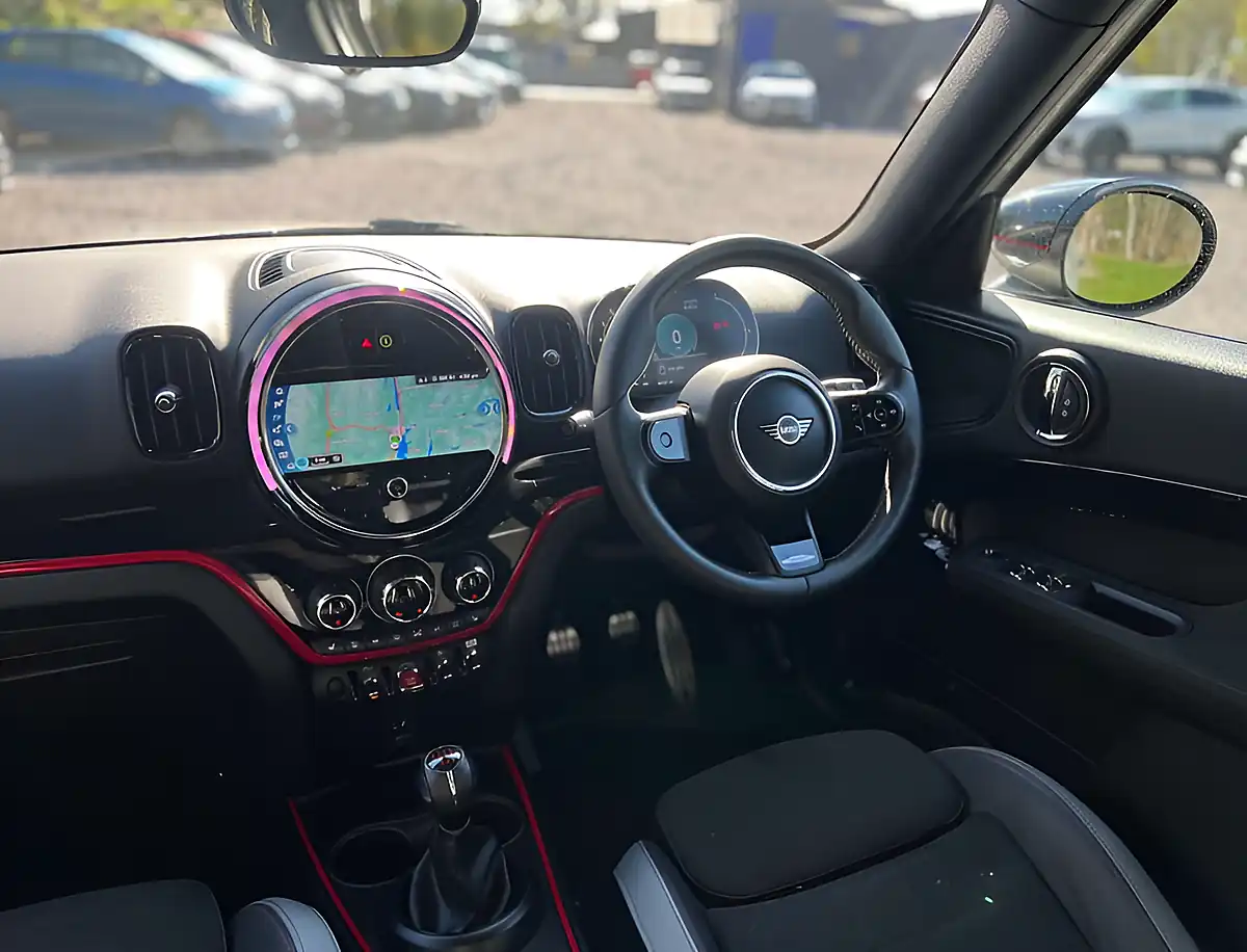Used 2022 MINI Countryman Sport White Silver - Interior and Exterior details 16