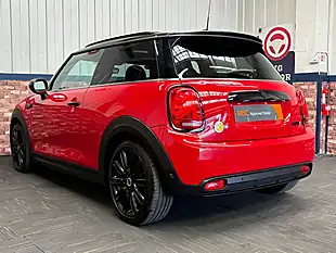 Used 2022 MINI Electric Hatch Cooper Se Level 3 Chili Red - Interior and Exterior details 11