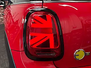 Used 2022 MINI Electric Hatch Cooper Se Level 3 Chili Red - Interior and Exterior details 18