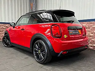 Used 2022 MINI Electric Hatch Cooper Se Level 3 Chili Red - Interior and Exterior details 4