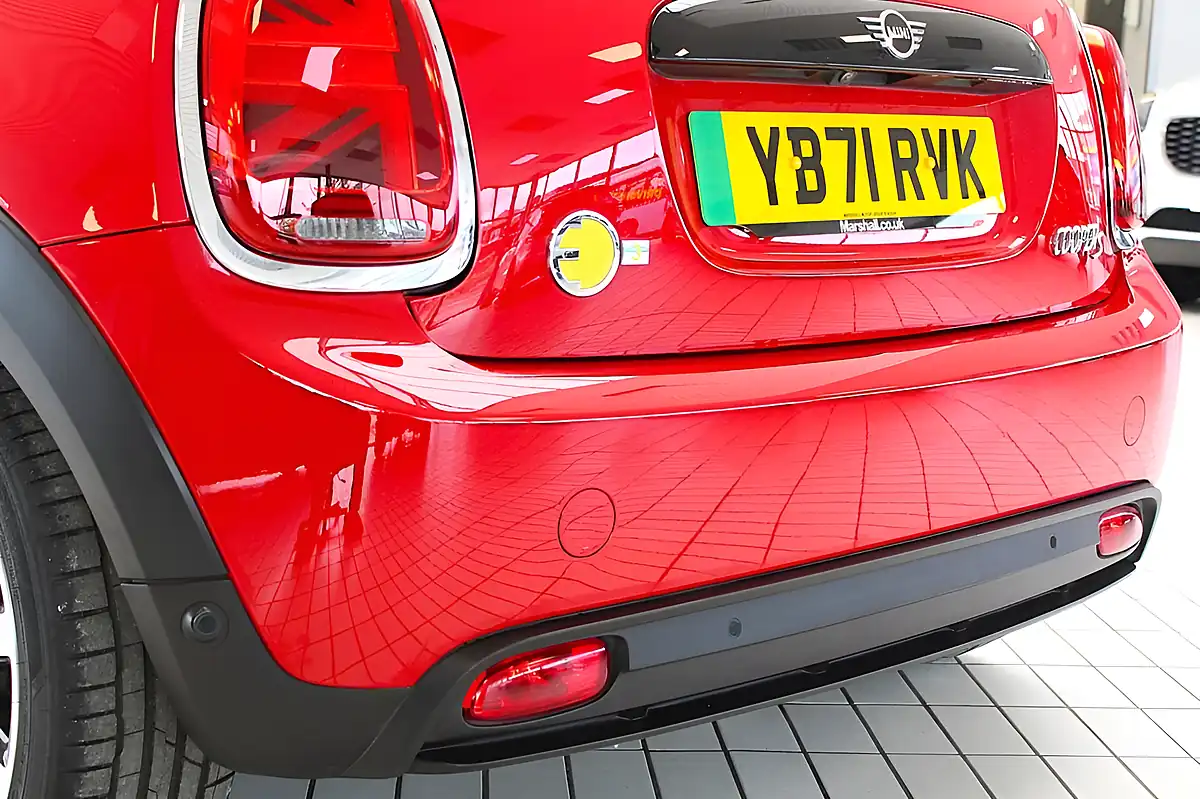 Used 2022 MINI Electric Hatch Level 3 Red - Interior and Exterior details 11