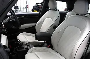 Used 2022 MINI Electric Hatch Level 3 Red - Interior and Exterior details 13