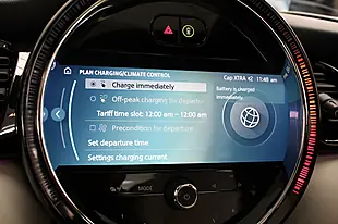 Used 2022 MINI Electric Hatch Level 3 Red - Interior and Exterior details 16