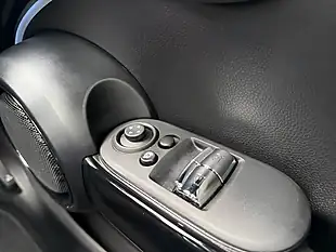 Used 2022 MINI Electric Hatch Resolute Edition Green - Interior and Exterior details 12