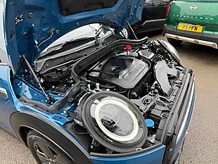 Used 2022 MINI Hatch Classic Island Blue Metallic - Interior and Exterior details 17