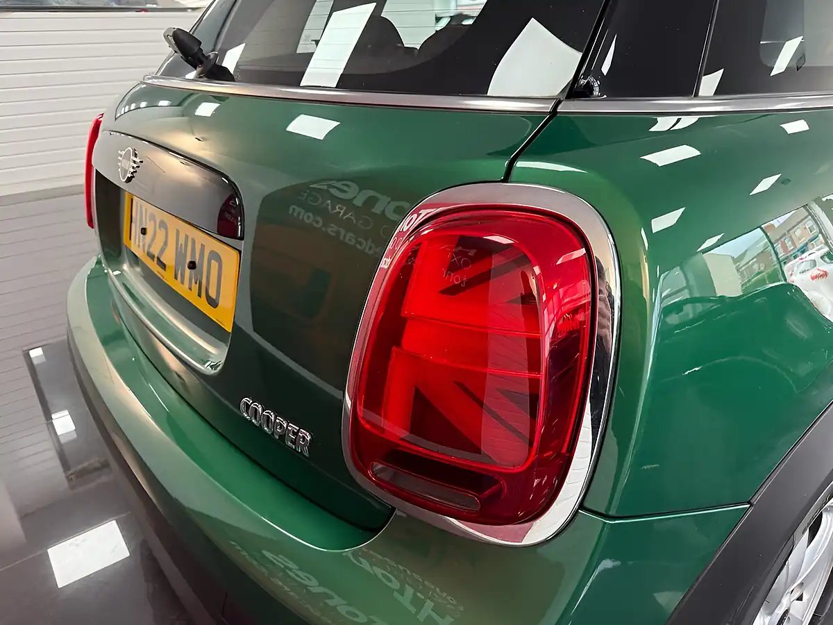 Used 2022 MINI Hatch Cooper Classic Green - Interior and Exterior details 13