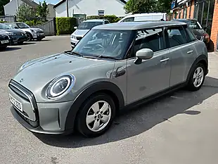 Used 2022 MINI Hatch Cooper Classic Grey - Interior and Exterior details 3