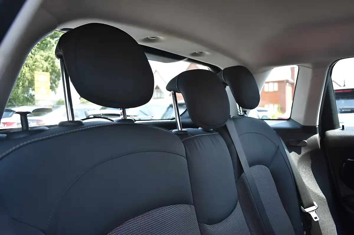 Used 2022 MINI Hatch Cooper Classic Grey - Interior and Exterior details 13