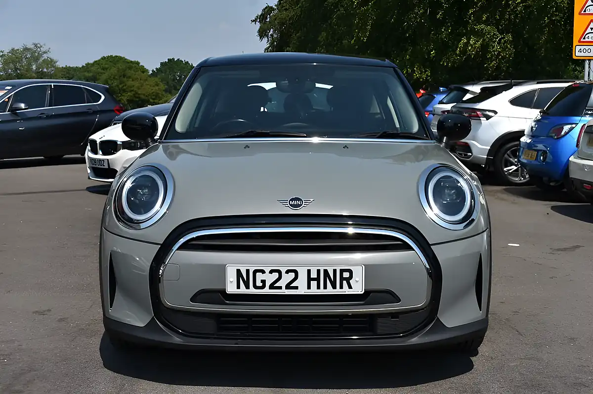Used 2022 MINI Hatch Cooper Classic Grey - Interior and Exterior details 2